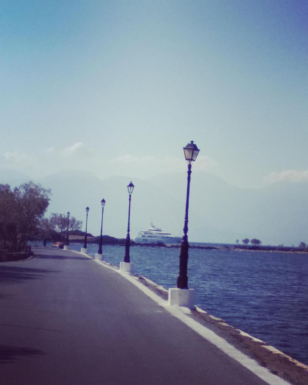 Hiona Seaside Apartment Elounda  Bagian luar foto
