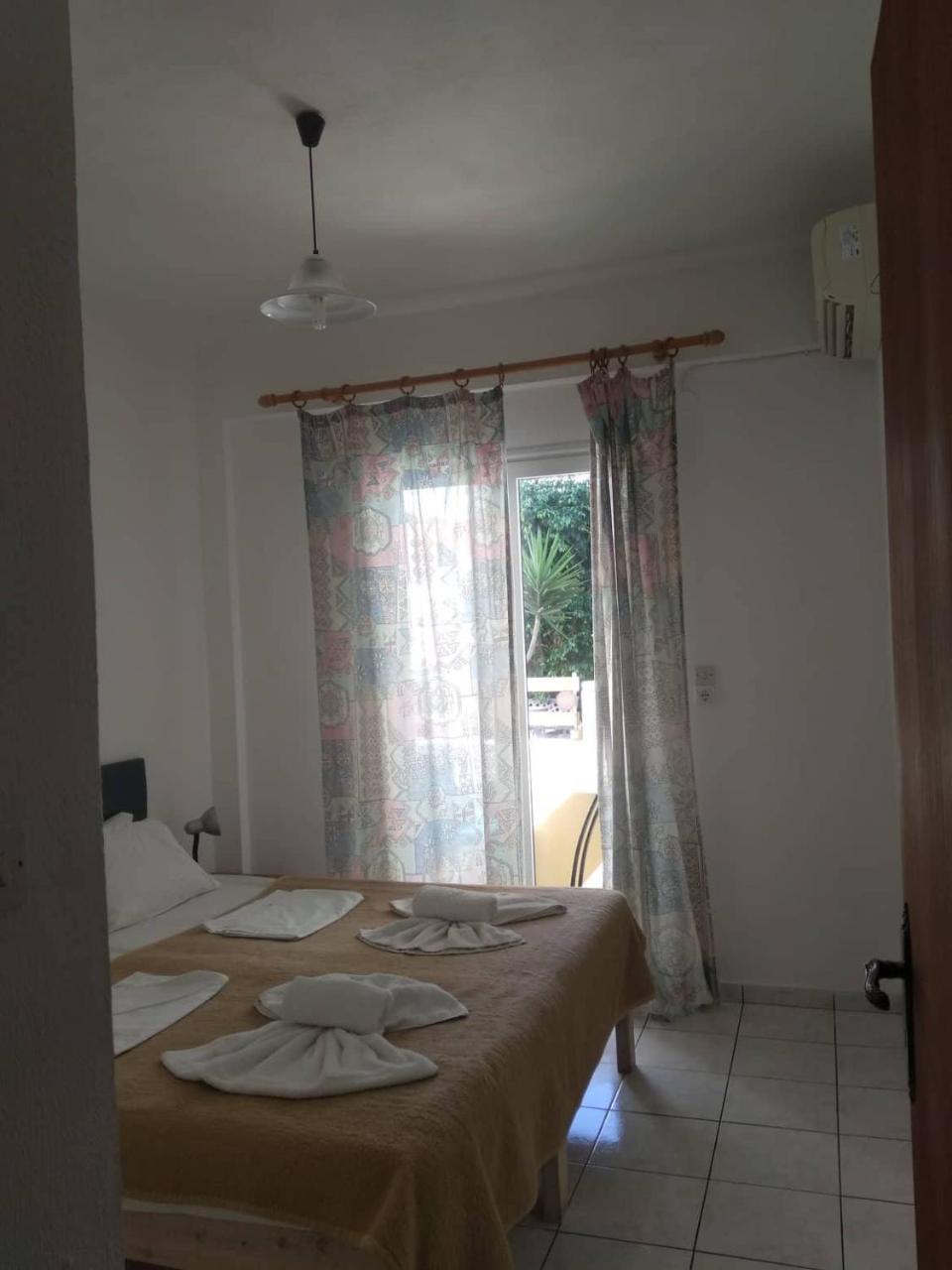Hiona Seaside Apartment Elounda  Bagian luar foto